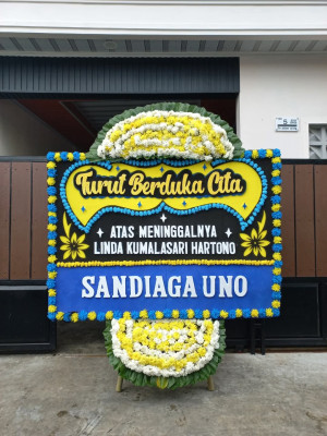 Papan Bunga Duka di Ngalang